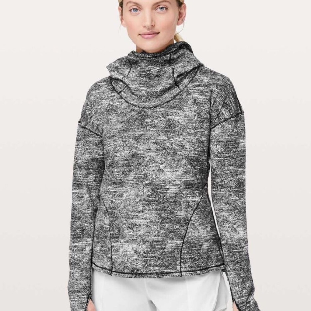 Lululemon - Forever Endeavour Long Sleeve